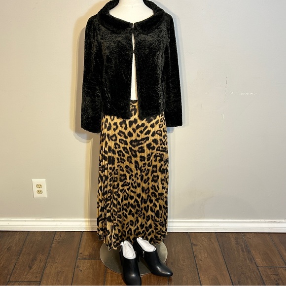 Gorgeous Leopard Print midi skirt size M - Picture 1 of 6